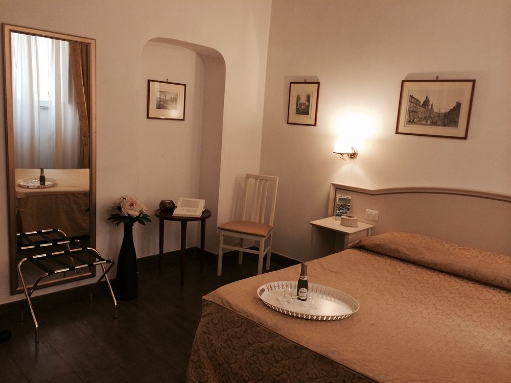 Best Suites Pantheon Rzym Zewnętrze zdjęcie