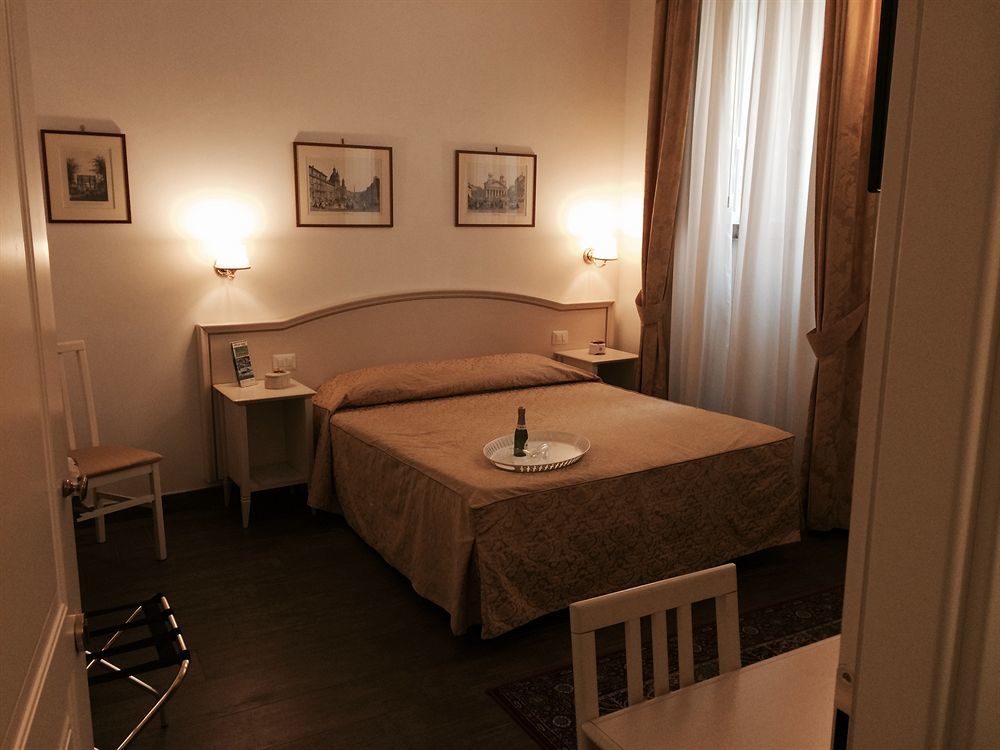 Best Suites Pantheon Rzym Zewnętrze zdjęcie