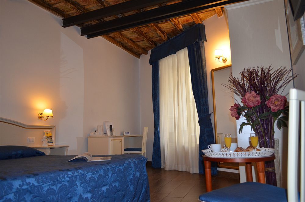 Best Suites Pantheon Rzym Zewnętrze zdjęcie