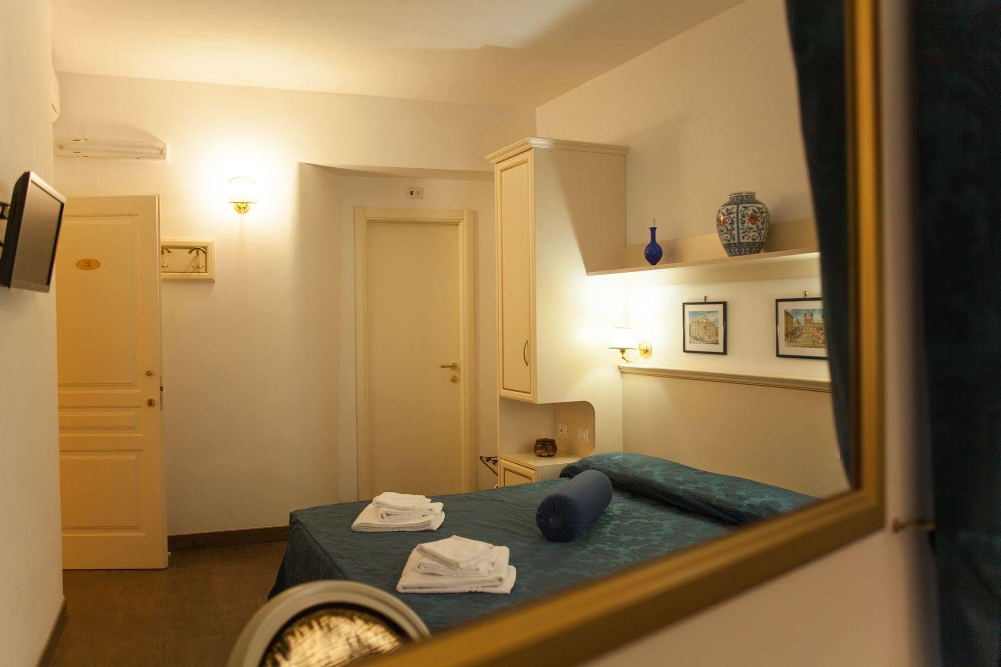 Best Suites Pantheon Rzym Zewnętrze zdjęcie